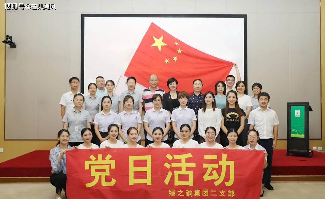 男子捡40万现金主动送往警局，你捡到钱了也会这样做吗？